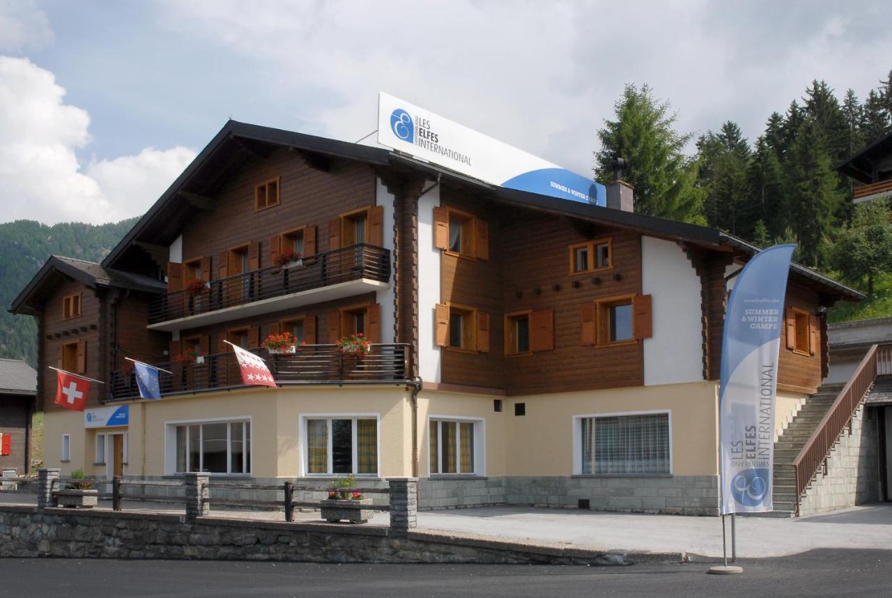 La Tzoumaz B&B By Les Elfes Luaran gambar